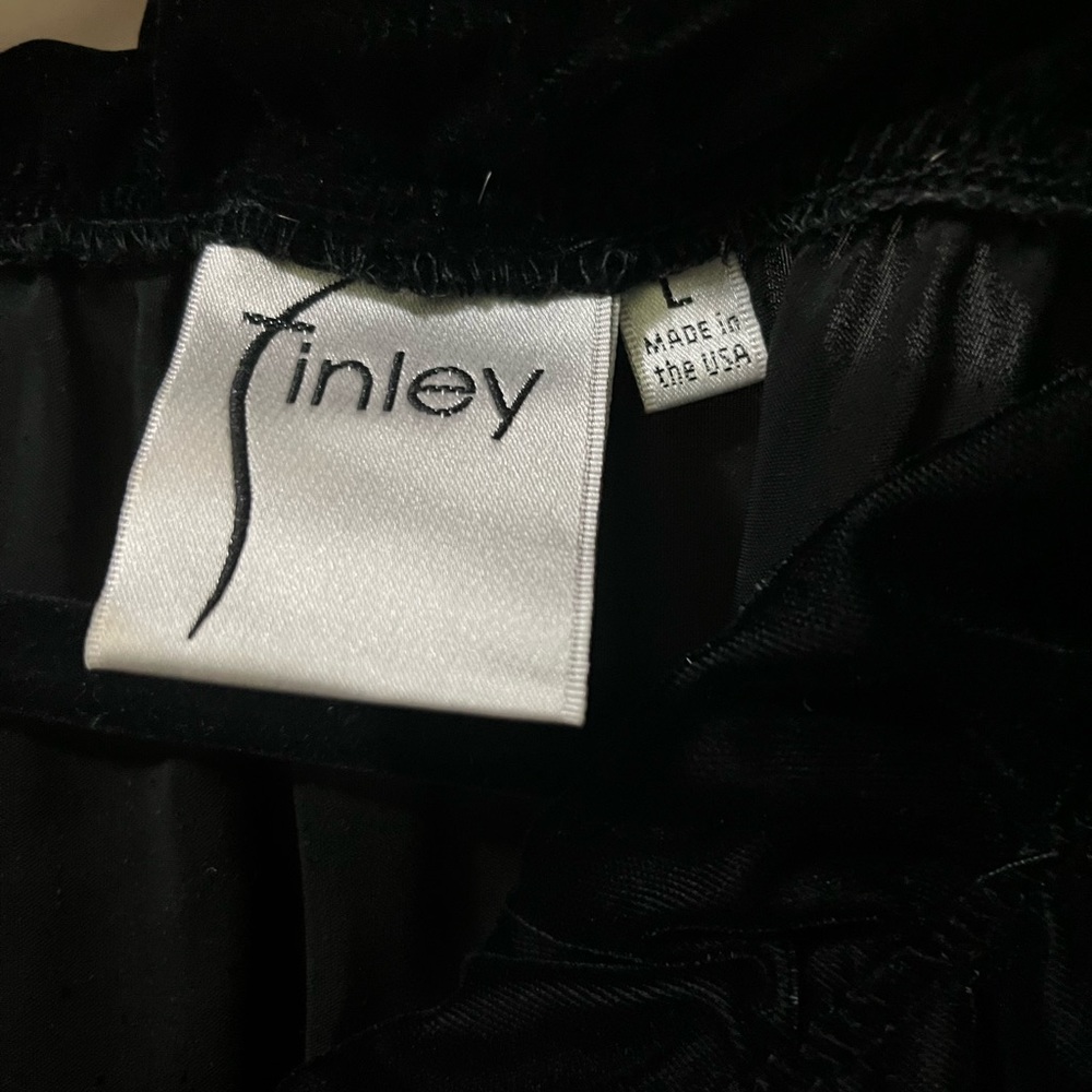 Finley Velvet Ruffle Sleeve Blouse - Picture 3 of 4